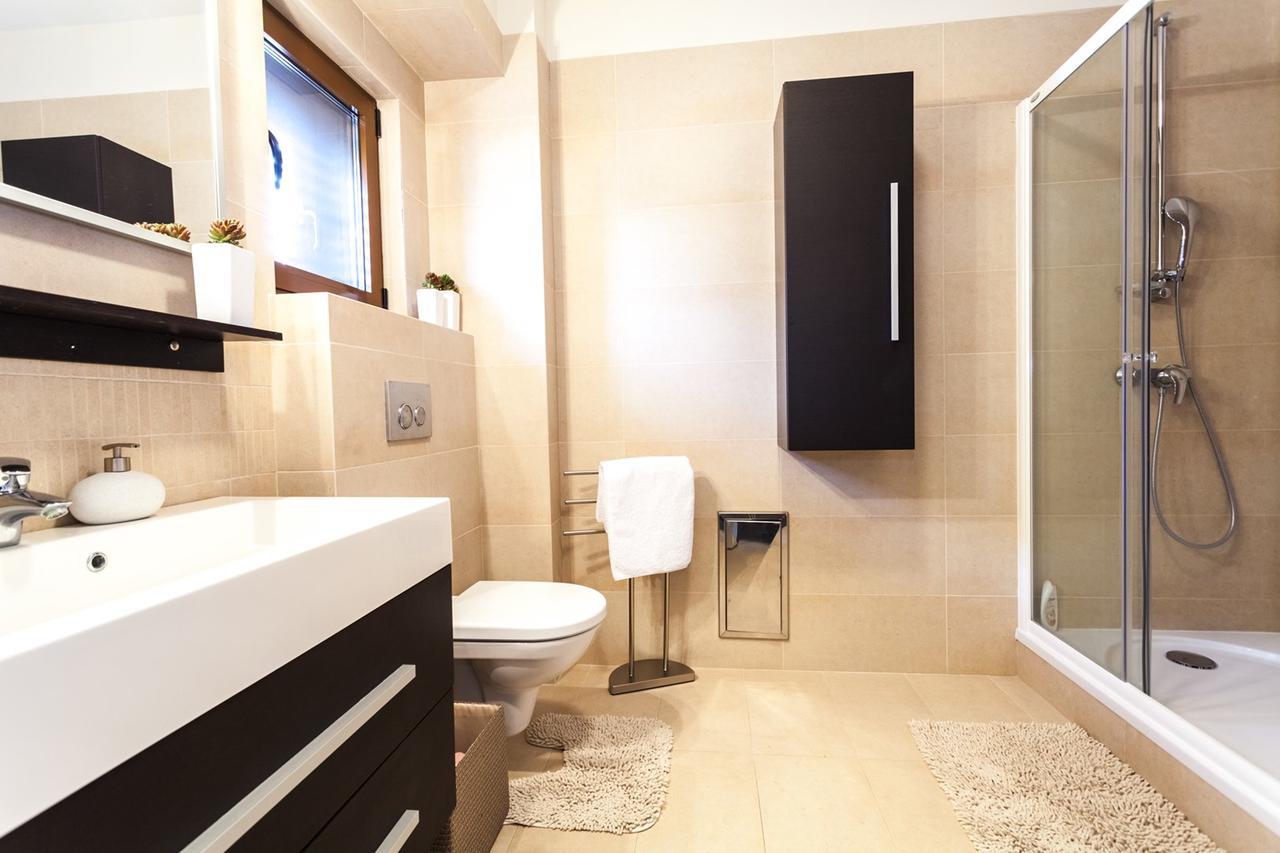 Renata Apartment 2Br, Near Beach เพทรอซาเน ภายนอก รูปภาพ